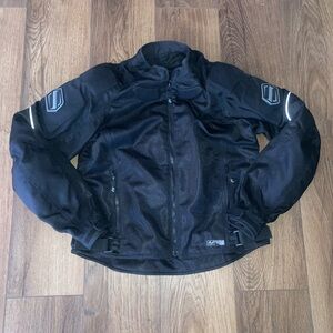 Shift women’s black motorcycle jacket with pads size L